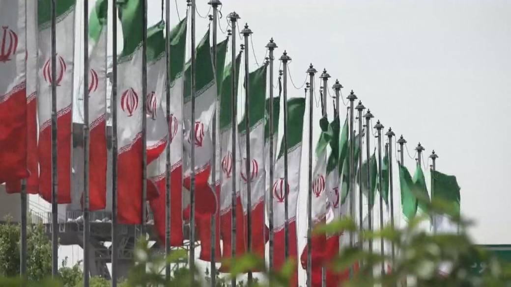 Click to play video: 'Trump says ‘serious negotiations’ happening with Iran to end war'