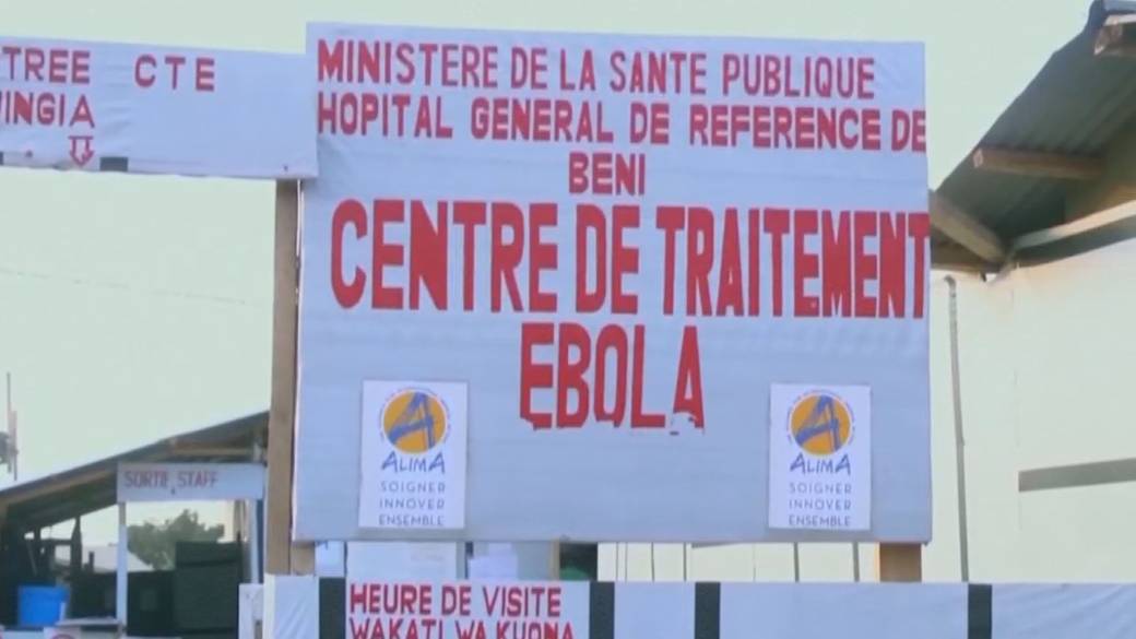 Click to play video: 'Canada implements immigration measures for Ebola-hit countries'