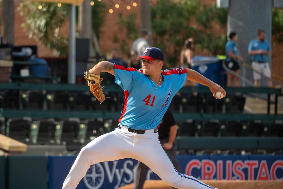 Revisiting Robby Snelling's football, baseball prep career ahead of MLB debut