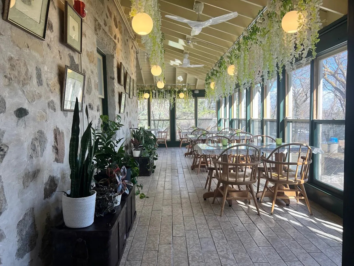 Tea room in pre-Confederation heritage house north of Winnipeg reopens after decade-long hiatus