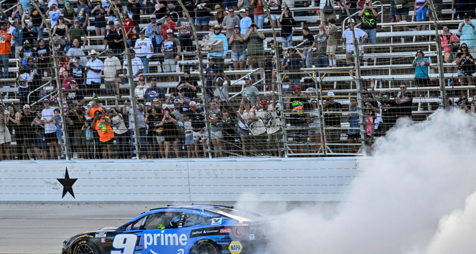 Chase Elliott makes early statement with NASCAR Cup win at Texas - Speedway Digest