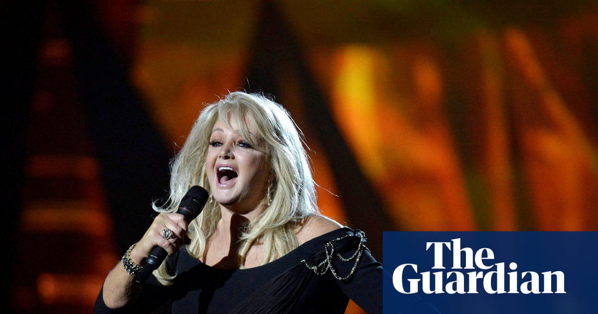 Bonnie Tyler in induced coma after emergency intestinal surgery | Bonnie Tyler