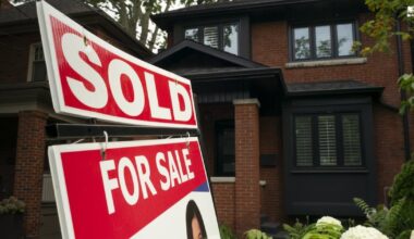 Millennials living with parents longer