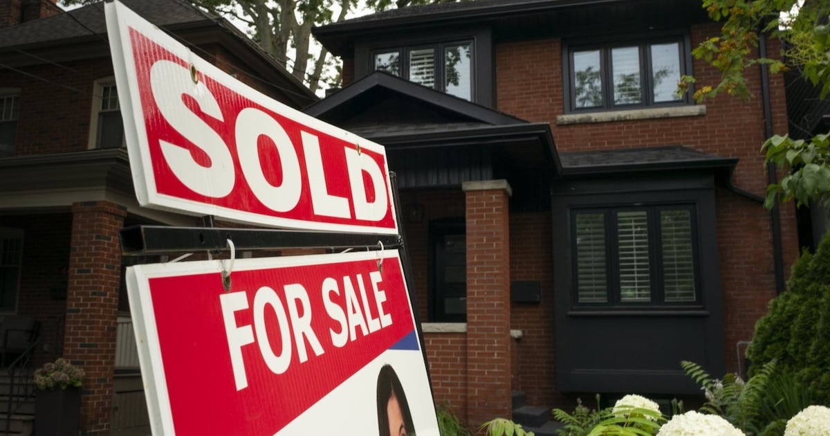 Millennials living with parents longer