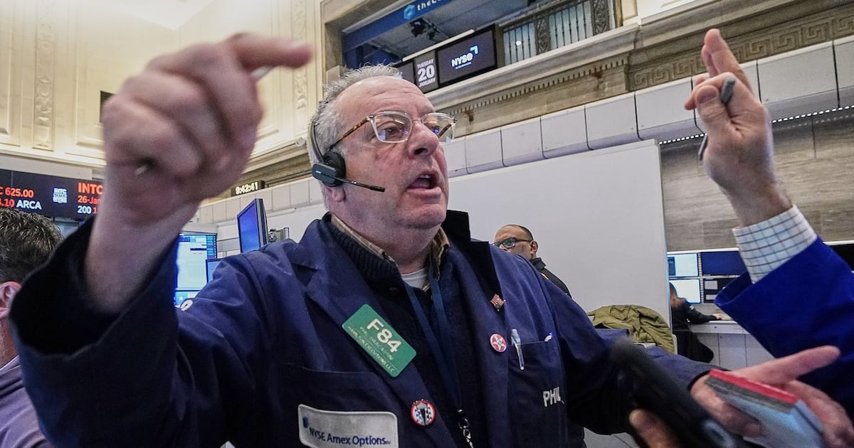 U.S. stocks rise toward records
