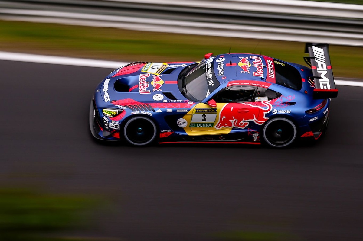 Nurburgring 24 Hours: Max Verstappen puts Mercedes in lead after masterclass stint