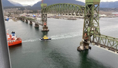 Antiquated bridge hampering exports, groups urge Carney to act