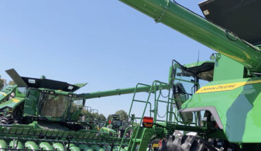 Mixed news in U.S. and Canadian tractor sales compared to 2025