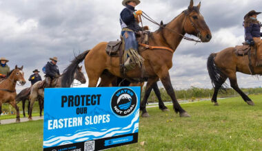 'Not just an urban issue': Corb Lund makes stop in Calgary promoting Water Not Coal petition