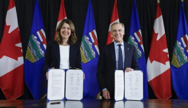 Danielle Smith talks pipeline MOU at Calgary Chamber of Commerce