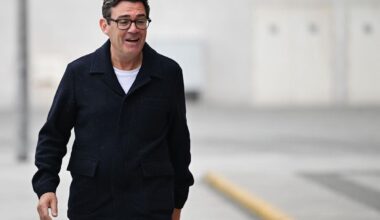 Gilts Slump in Anticipation of Burnham Challenge to Starmer