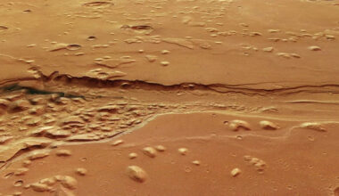 Mars orbiter captures striking images of 'chaos and craters' carved by ancient floods