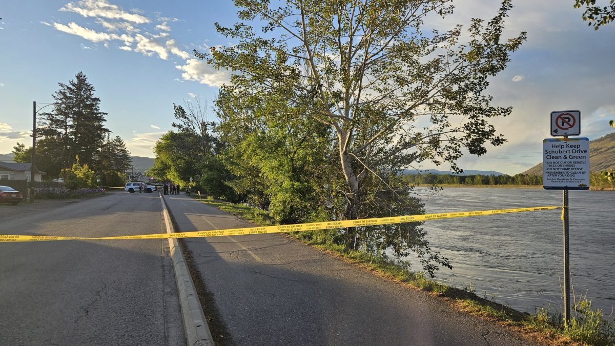 UPDATE: Woman presumed drowned after car careened into North Thompson River