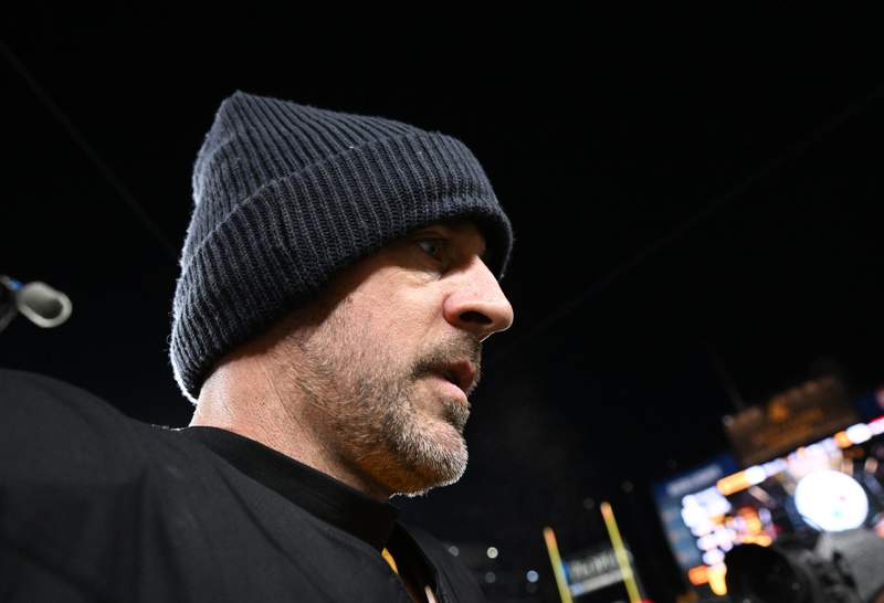 NFL Insider shuts down Aaron Rodgers to Cardinals rumor