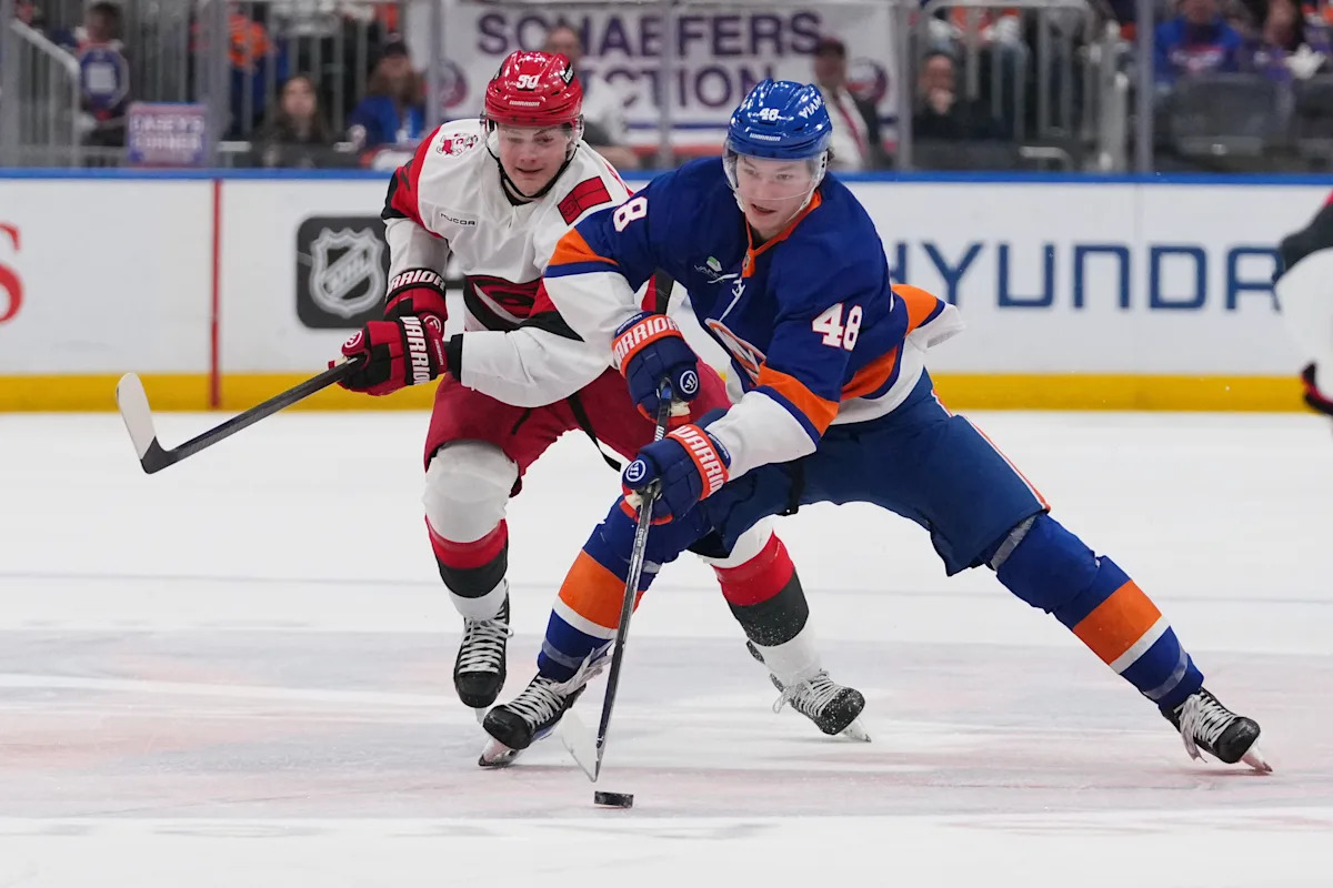 Islanders' Matthew Schaefer is the unanimous Calder Trophy choice as NHL rookie of the year