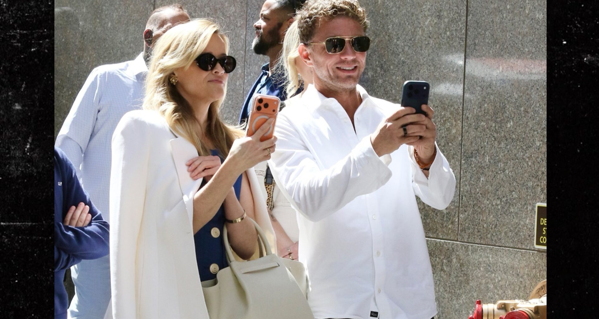 Reese Witherspoon Reunites With Ex-Hubby Ryan Phillippe for Son's Graduation