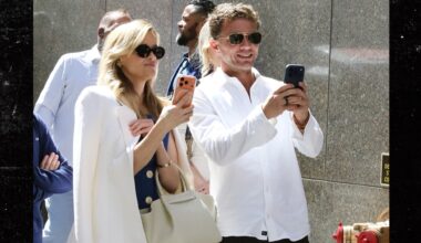 Reese Witherspoon Reunites With Ex-Hubby Ryan Phillippe for Son's Graduation