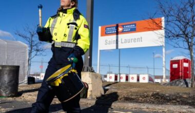 Canada Post workers set to wrap up voting on new tentative deal - National
