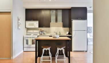 Undercut by competitor, Toronto condo sells below asking after price trimmed