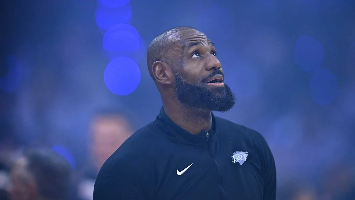 Stephen A. Smith begs Cavs to sign LeBron James after ‘quitting’ vs. Knicks