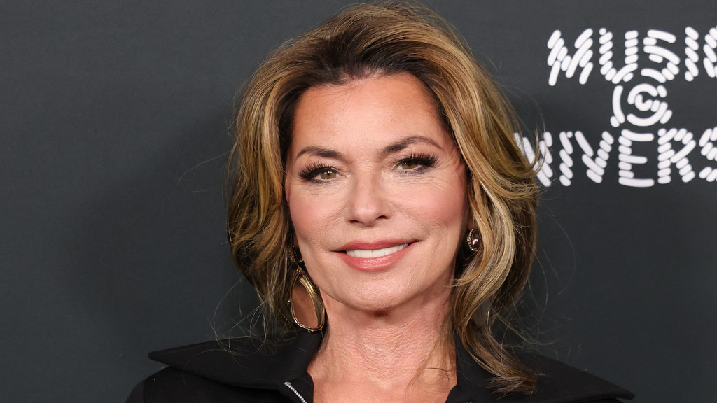 Shania Twain releasing album influenced by 'energy of rock' and 'Western twang'