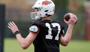 Steelers select dynamic QB in early 2027 NFL mock draft