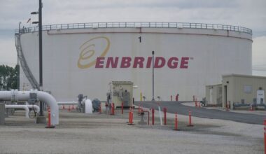 Canada's Enbridge beats first-quarter profit estimates on gas transmission strength
