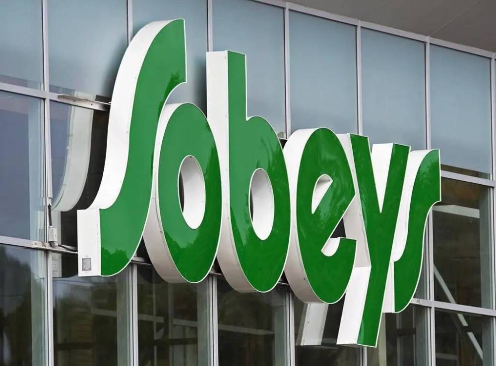 ANDREW VAUGHAN / THE CANADIAN PRESS FILES
Manitoba is challenging contracts made by grocery giant Sobeys that prevents competitors from setting up shop nearby.