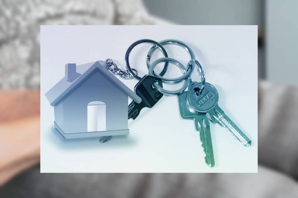 Seniors finding themselves struggling with rental payments may be eligible for financial help through SAFER – Shelter Aid for Elderly Renters. (Gerd Altmann/pixabay & sabinevanerp/pixabay)