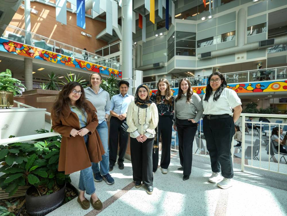 RUTH BONNEVILLE / FREE PRESS
University of Manitoba medical students advocacy committee members Humera Sadiq (from left), Kara Klassen, Russell Malabanan Noor Imran, Kyla Goulet-Kilgour, Kyra Cebula and JJ Mao. The committee is advocating for free condoms in pharmacies.