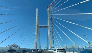 Scheduled maintenance on the stal̕əw̓asəm Bridge means lane closures and potential delays for drivers until Monday, May 11 at 5 a.m. (Julie MacLellan photo/Peace Arch News)
