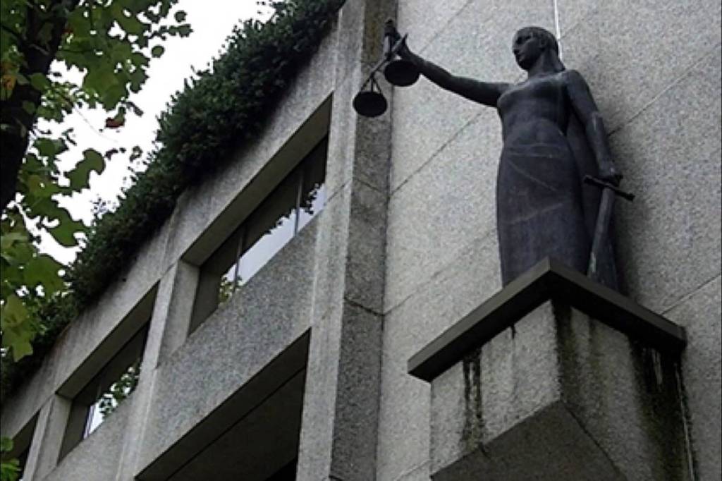 Statue of Lady Justice at B.C. Supreme Court in New Westminster. (Tom Zytaruk/Surrey Now-Leader file)