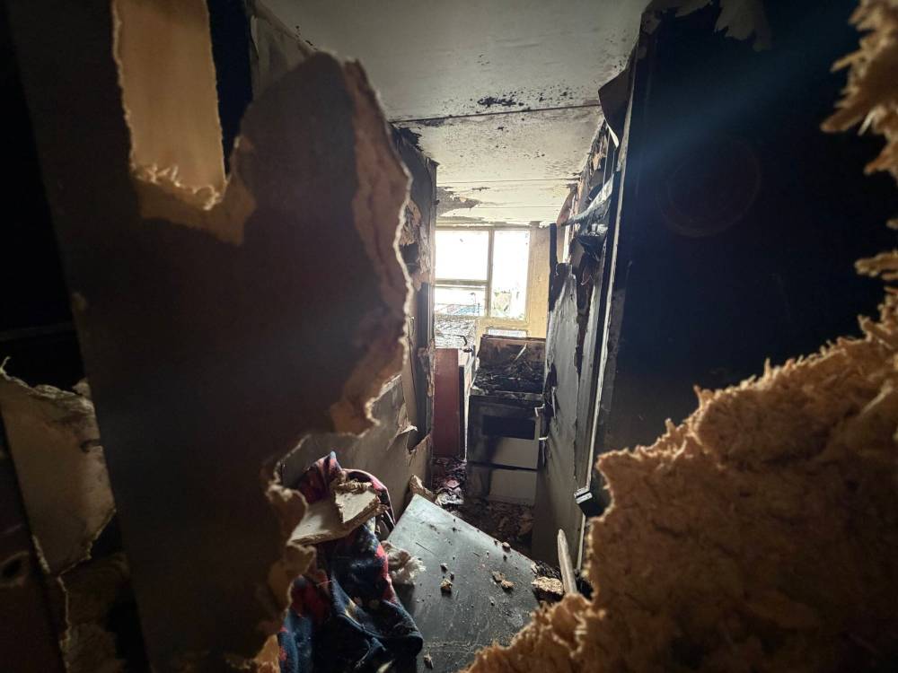 MORGAN MODJESKI / FREE PRESS
Fire damage inside of a suite on the fourth floor of 145 Powers St. is extensive. No injuries were reported and fire crews were able to contain the fire to one suite.
