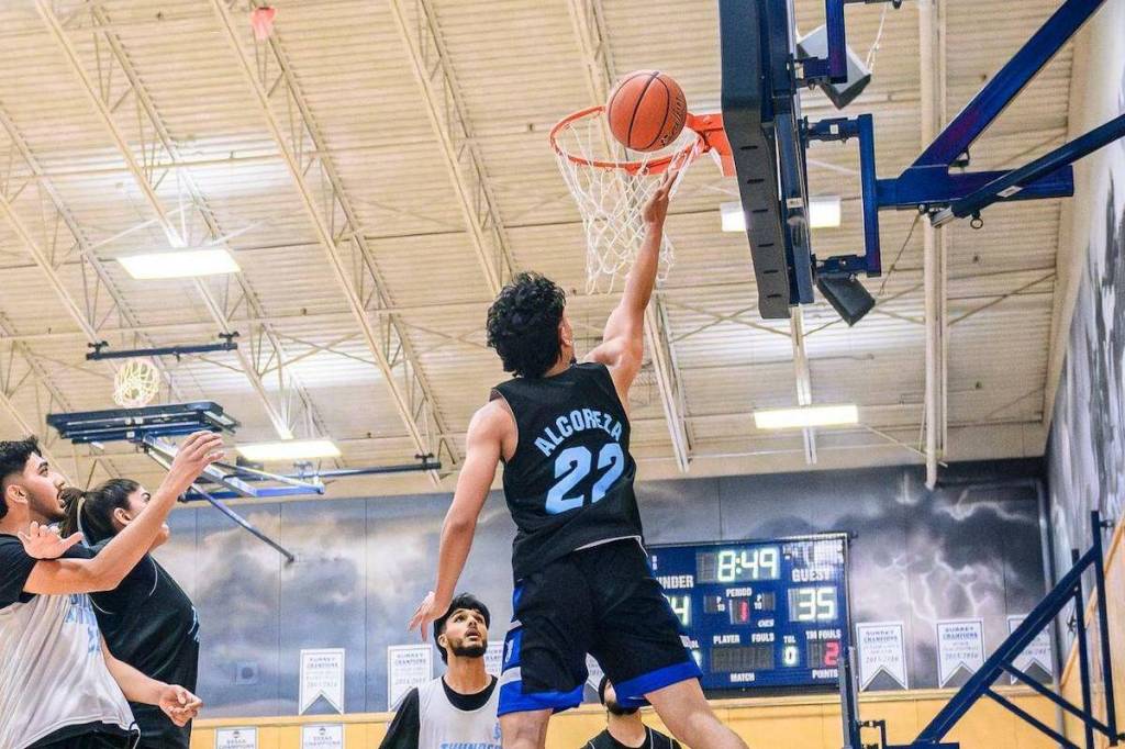 Basketball action at the RA 22 Thunder Alumni tournament at Panorama Ridge Secondary in Surrey on Saturday, May 9, 2026. (Contributed/instagram.com/flicksby_bo)