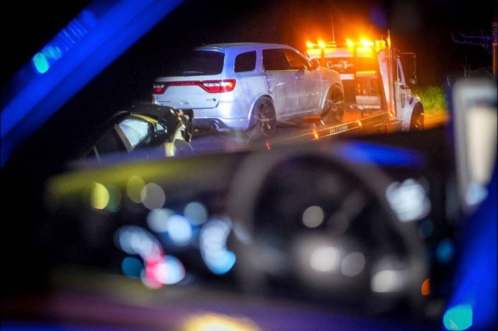 Surrey Police Service taking a car off the road. (Photo SPS).
