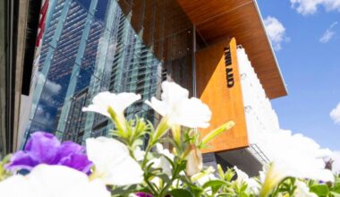 Surrey City Hall. (Anna Burns/ Surrey Now-Leader)