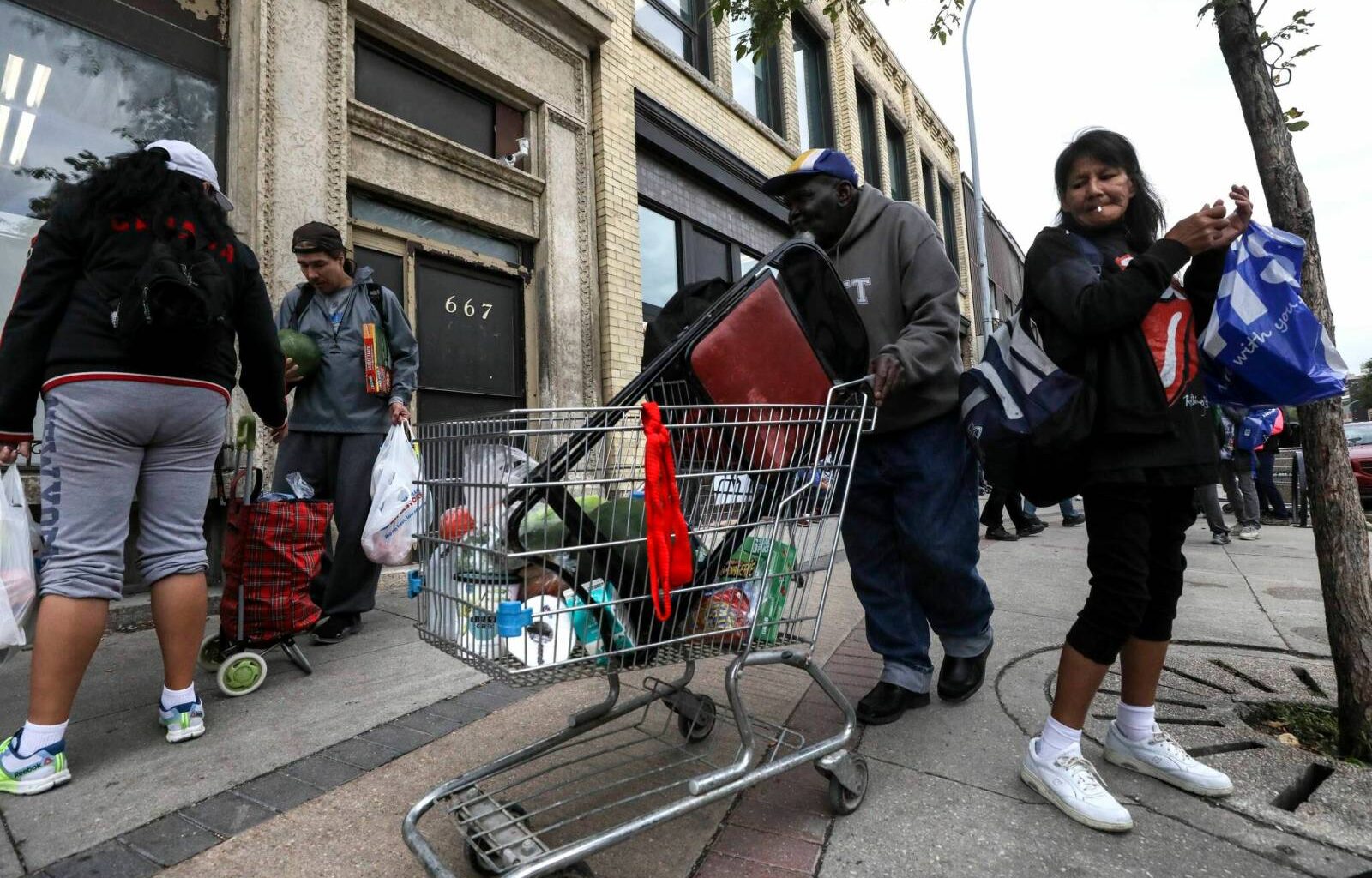 Shelter’s food bank seeks donations ahead of reopening – Winnipeg Free Press