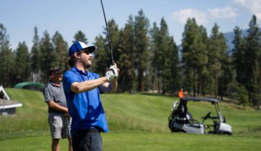 Golfer at the 2026 Tee Up To Drive Out Hunger Golf Tournament by the Lake Country Food Bank. (Ty Lim/Kelowna Capital News)