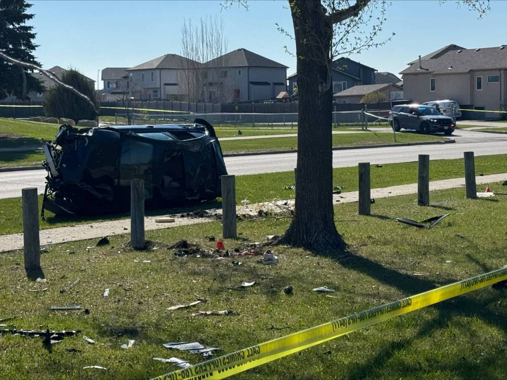 CHAD SCARSBROOK / FREE PRESS
A man was airlifted to hospital after a single-vehicle rollover at Redonda Street and Victoria Avenue East shortly before 2 a.m. Sunday.