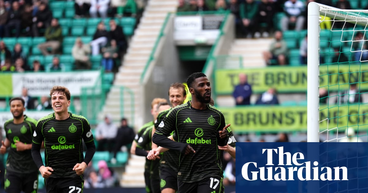 Celtic level with Hearts at the top after Iheanacho winner breaks 10-man Hibs | Scottish Premiership