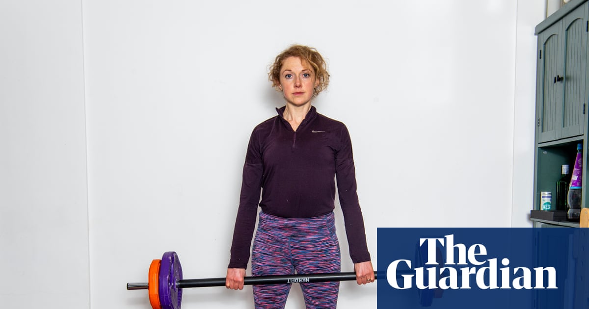 Do women need to exercise differently from men – and ease up on cardio after 40? | Fitness