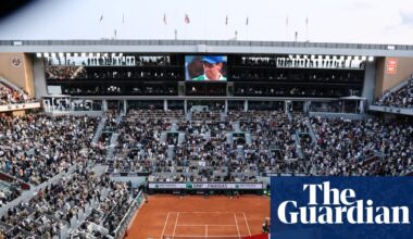 Tim Henman steps in to grand slam pay row to deter player protests at Wimbledon | Wimbledon