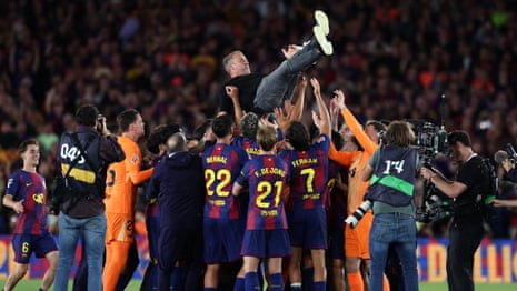 Barcelona celebrate winning La Liga title after beating Real Madrid – video
