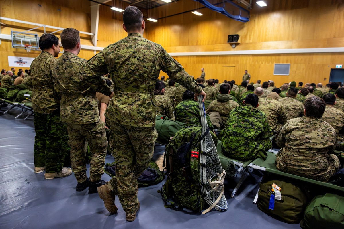 Politics Insider: Canadian Forces requesting personnel to return some field gear