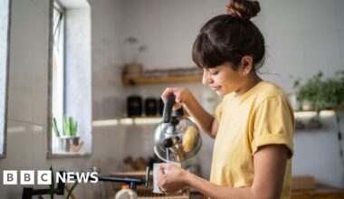Inflation falls to 2.8%, but is expected to rise from here - BBC