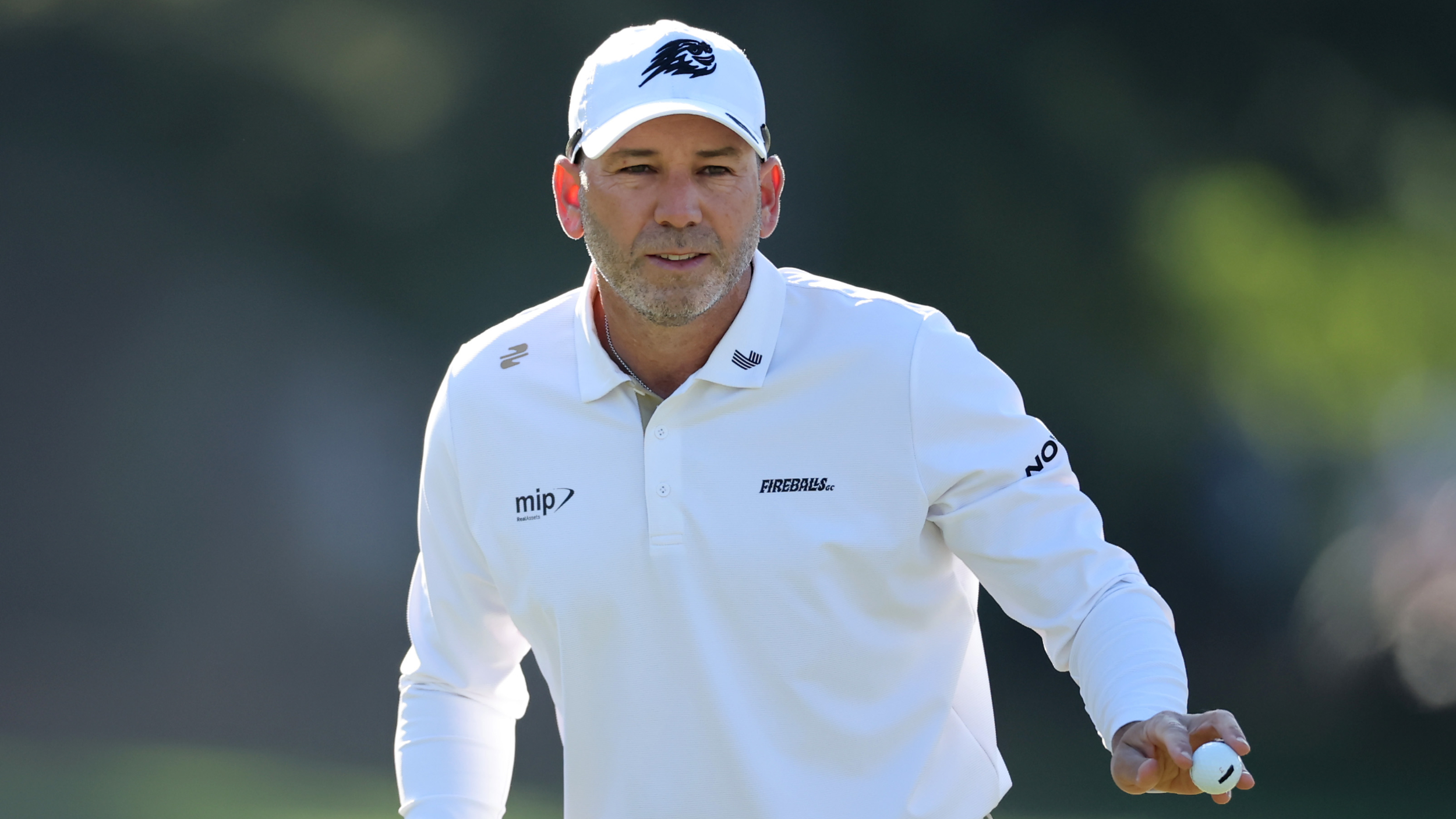 Sergio Garcia acknowledges the crowd at The Masters