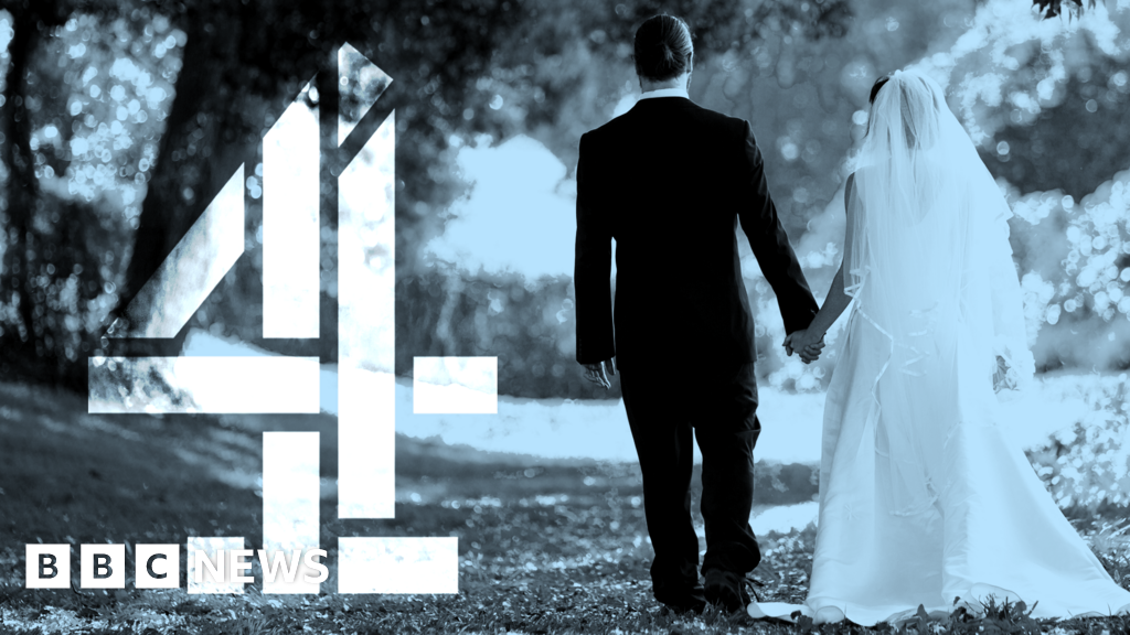 An unhealthy focus on sex - Married at First Sight UK insiders on show's 'toxic' culture - BBC