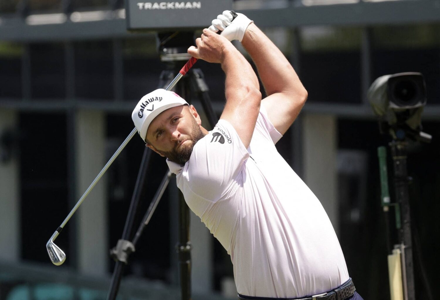 LIV Golf players scrambling as Saudi Arabia pulls funding from breakaway circuit