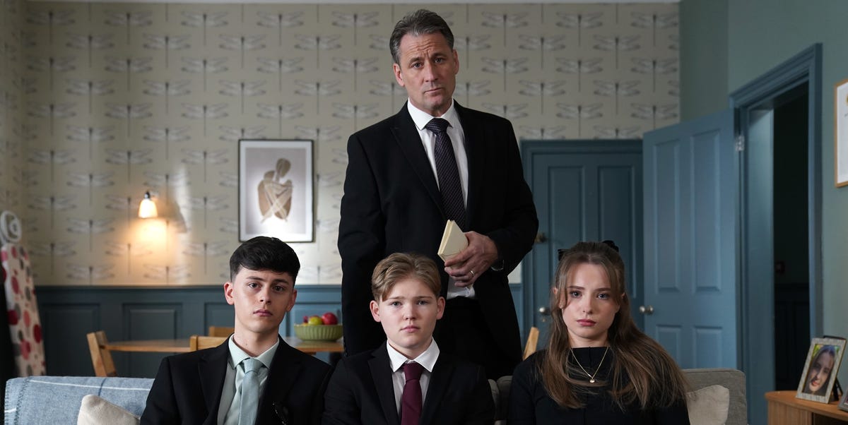Hollyoaks reveals Diane's funeral drama in 12 spoiler pictures