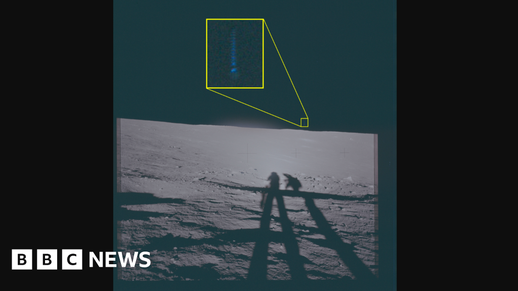 Hovering objects and flashing lights: what we learned from UFO documents released by the Pentagon - BBC